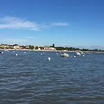 Maison Bois Du Bassin בית נופש *