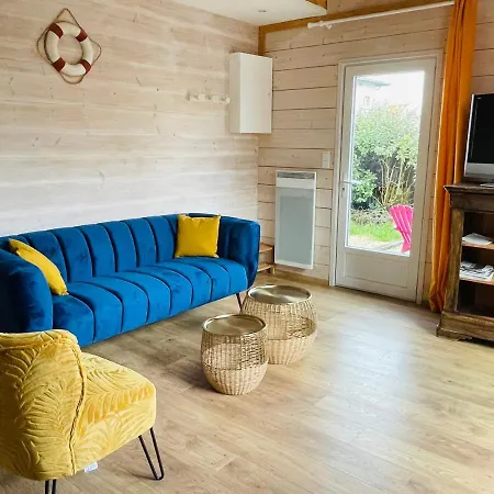 Holiday home Maison Bois Du Bassin